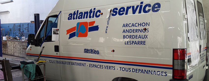 BMJ-publicité Lettrage latéral camion Atlantic services - détail